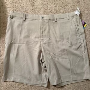 Callaway Men's Light Tan Flat Front Shorts